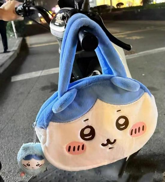 Chiikawa Usagi Hachi Big Head Tote Bag – Cute Ita Bag Gift