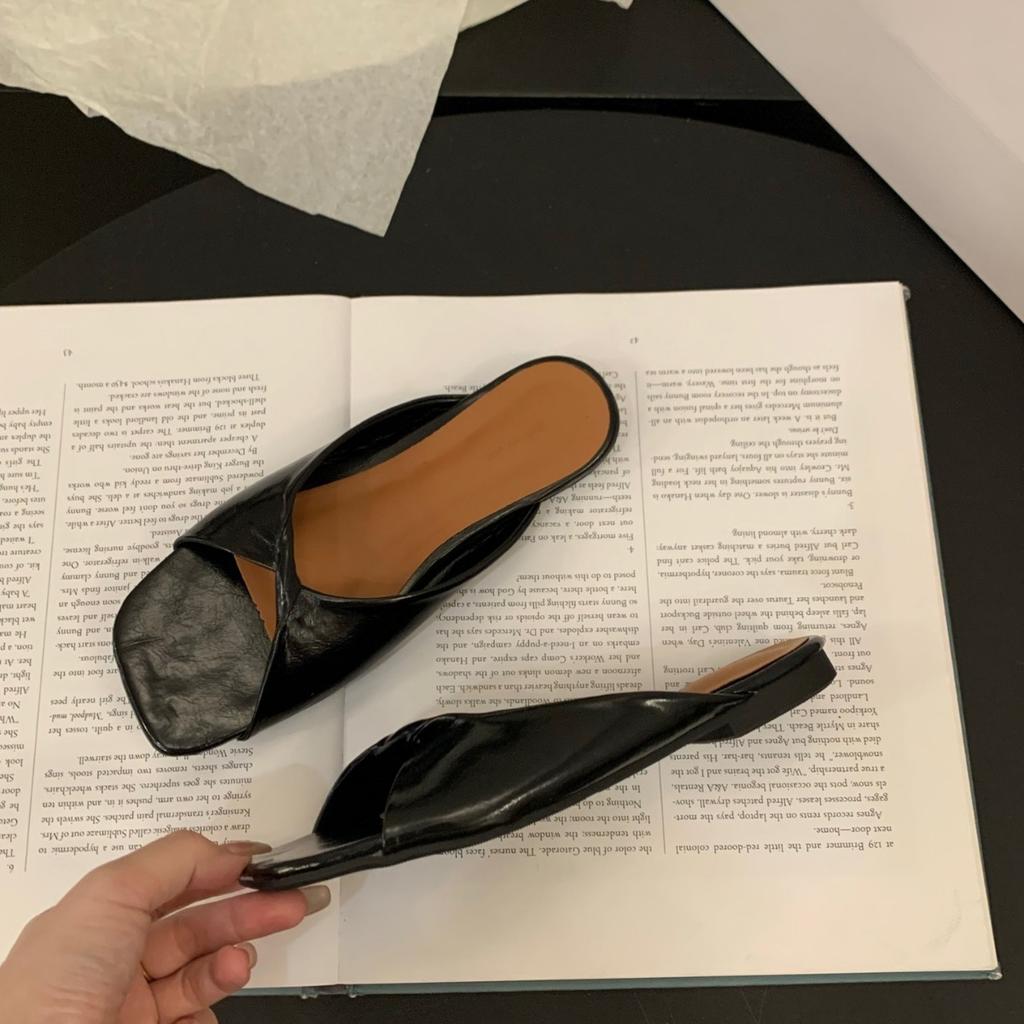 Fashion Flat-bottomed One-word Drag Shoes Women's Shoes Summer Wear 2024 New Summer Simple Beach Sandals