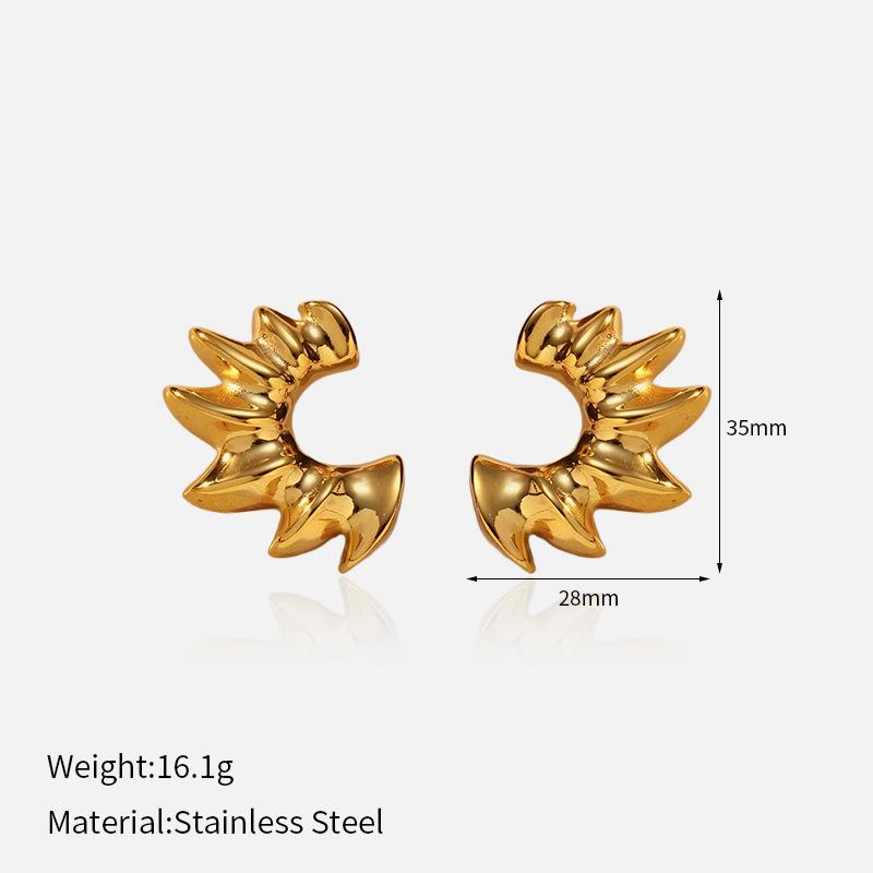 European and American creative light luxury stainless steel stud earrings fashion exquisite electroplated 18k gold titanium steel stud earrings women