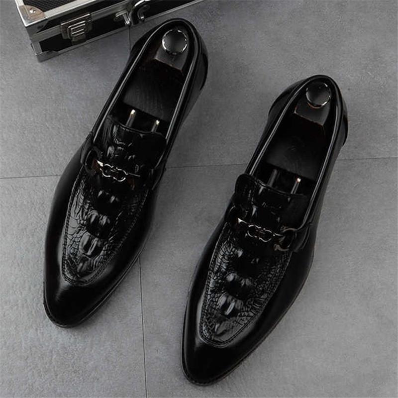 Fashion New Men's Alligator Pattern Loafers Pointed White Black Brown Slip On Flats Shoes Designer Homecoming Wedding Dress Footwear