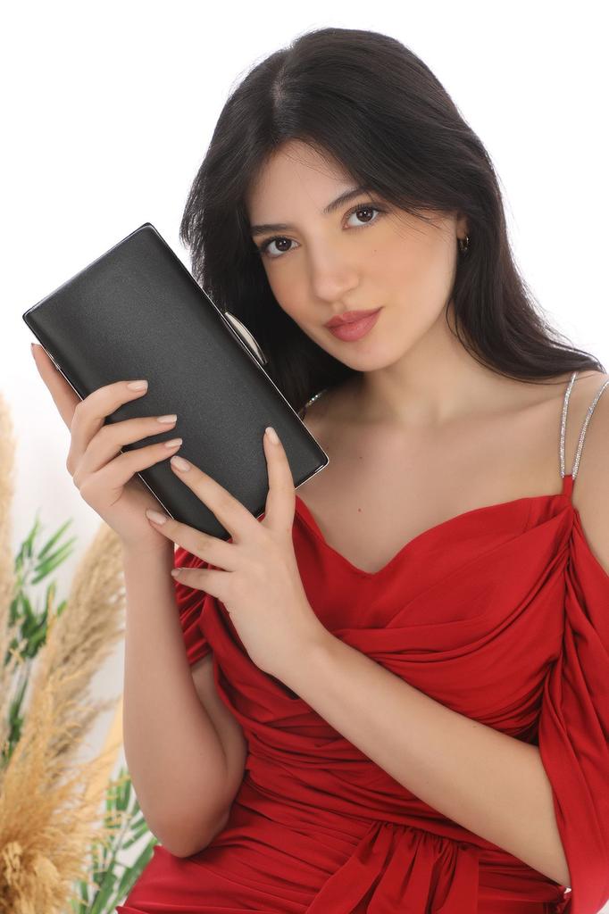 Women's Stylish and Useful Evening Dress Bag Women's Black Color Fabric Long Strap Reusable Evening Dress Portfolio Clutch Bag