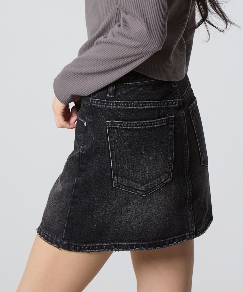 Unknown Planet Cat Sand Black Mini Skirt