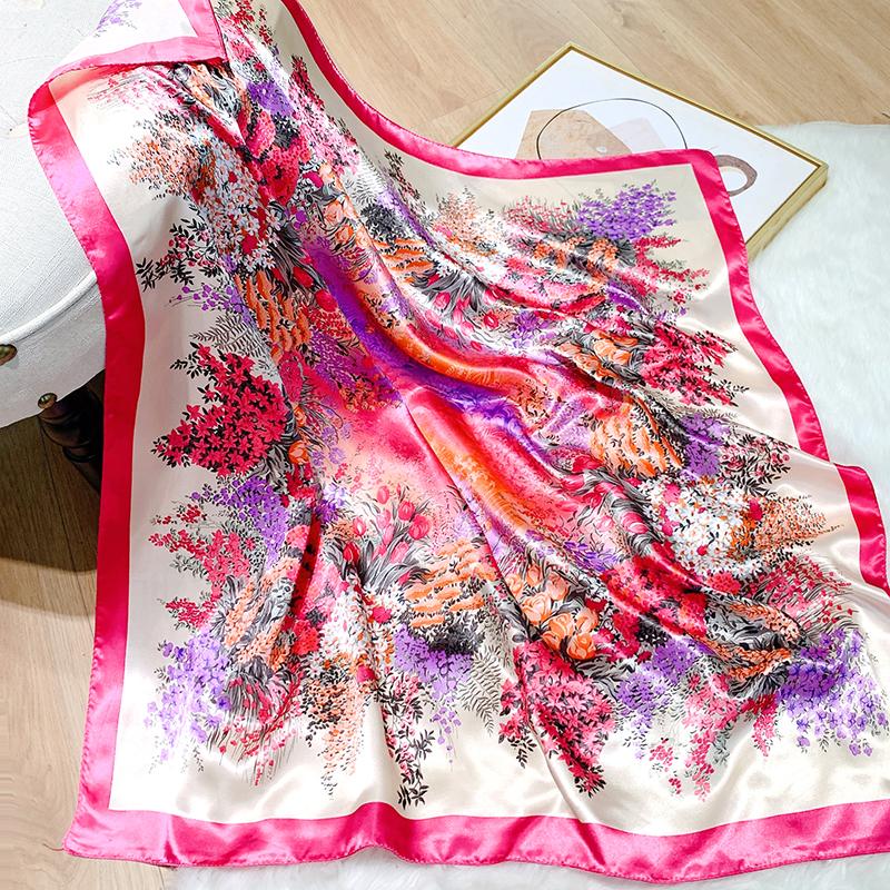 Popular Shawls Europe And America Fashion Bandannas Wild Leopard Print Sunscreen 90X90CM Bandanna Luxury Square Silk Scarves