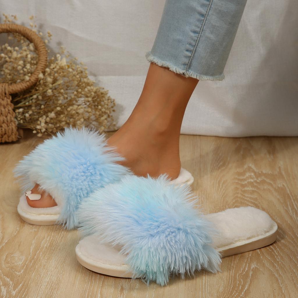 Fashion Women Slippers New Summer Flat Fluffy Slippers Fashion Low Heel Lightweight Sandals Trend Casual Beach Shoes Home Slides Women