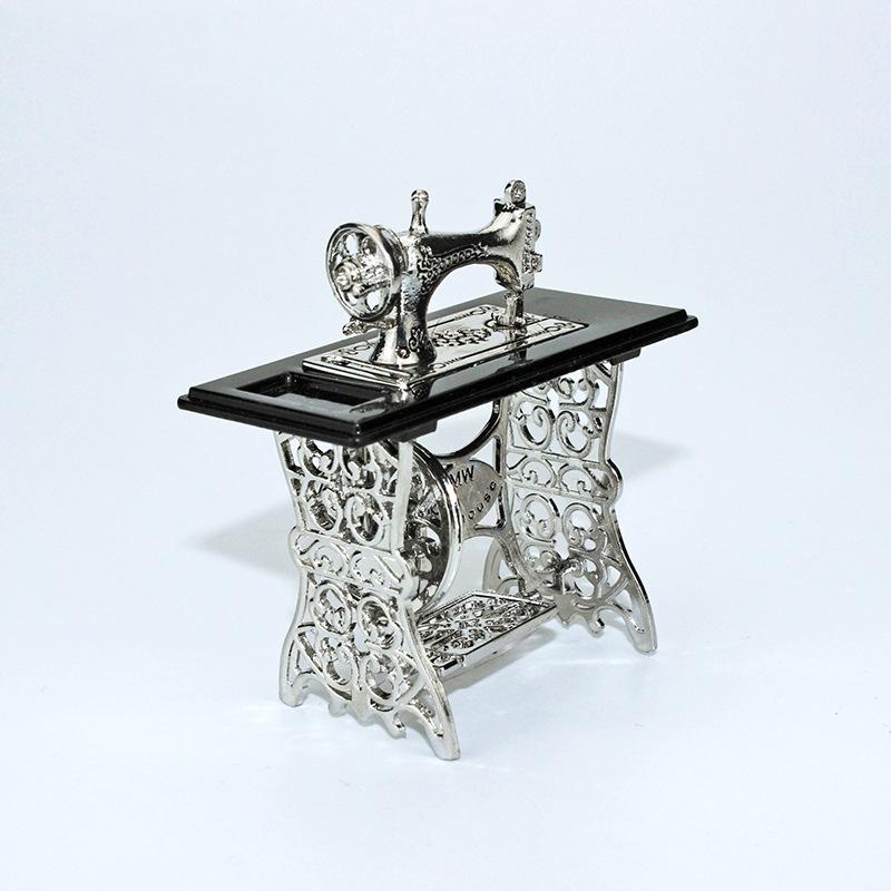 Miniature Food Toy Scene Model, Nostalgic Small Sewing Machine With Doll House Accessories