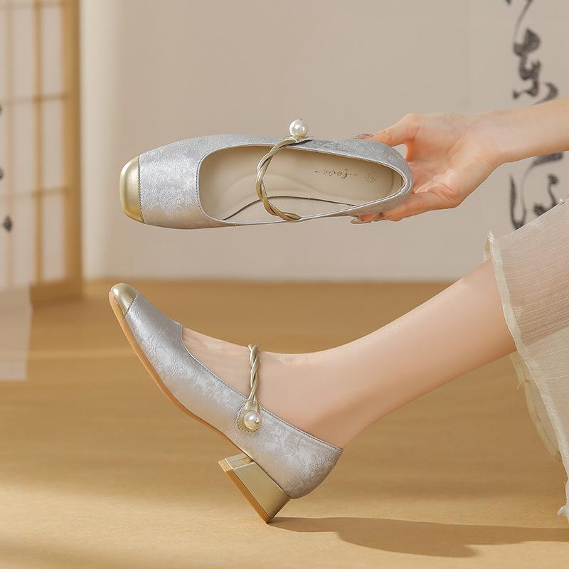 Туфли Мэри Джейн с квадратным носком, темпераментные для весны и осени, для работы, с открытым верхом, одинарные, подходят к ципао