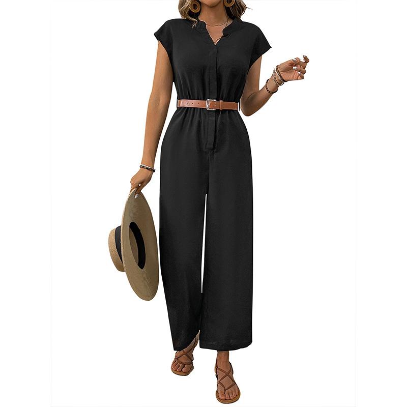 Летний женский комбинезон прямого кроя с воротником-стойкой в пригородном стиле