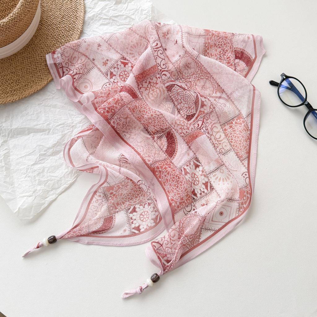 Summer new French retro printed silk scarf women's versatile neck protection sun protection long strip scarf mulberry silk light luxury rhombus scarf