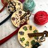 Portable Wrist Yarn Holder with Faux Leather Wrist Strap Wooden Crochet Yarn Ball Spinner Organizer Knitting Crocheting Accessories Enthusiast Gift