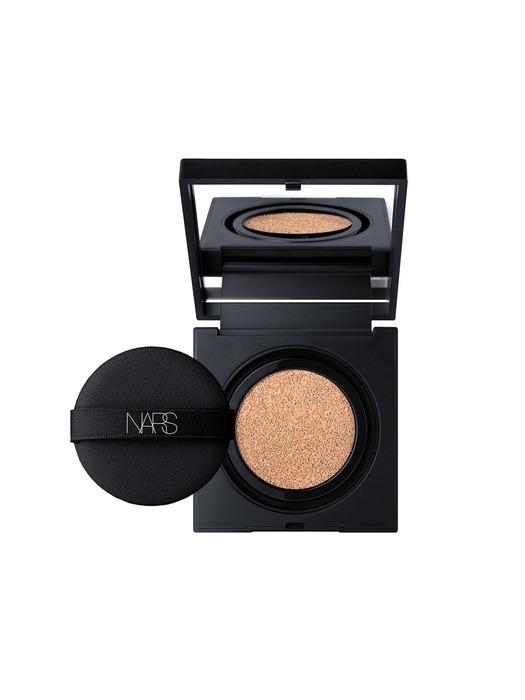 Nars Натуральный сияющий стойкий кушон-тональная основа SPF 50/PA+++