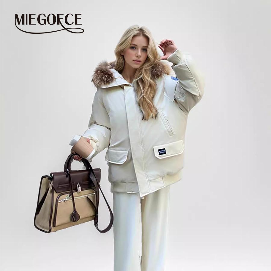MIEGOFCE Женская свободная куртка на молнии с капюшоном и рукавами реглан, воротник из искусственного меха, толстое пальто MZ-24582