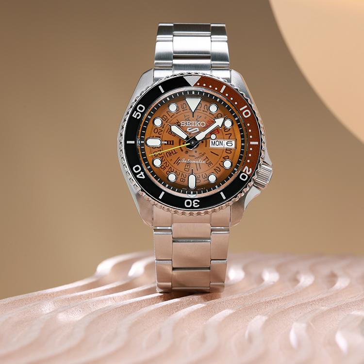 Seiko SEIKO5 Механизм Нержавеющая сталь Ремешок Часы Мужские Часы Оранжевый Циферблат SRPJ47K1