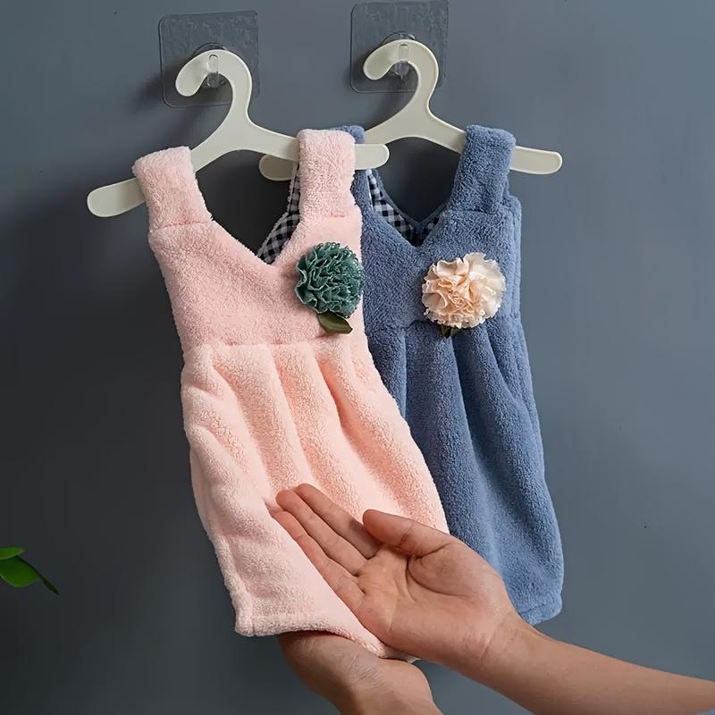 2 шт. Милое подвесное полотенце для рук с цветочной вышивкой, быстросохнущее, не впитывающее полиэстер, идеально подходит для кухни, ванной комнаты и домашнего использования, включает маленькую вешалку
