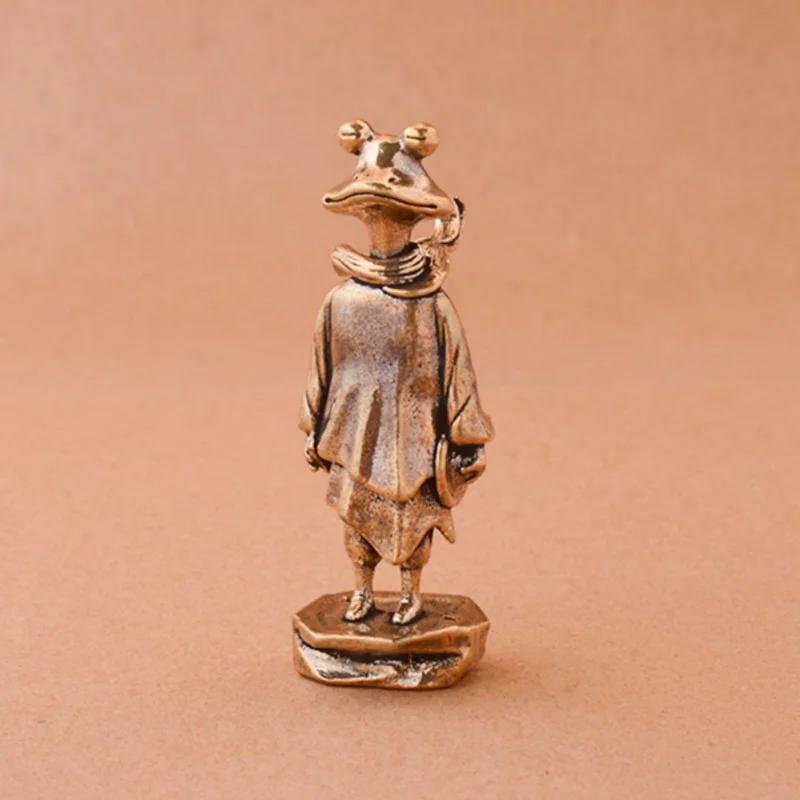 Japanese Style Brass Frog Ornament Mini Standing Frog Metal Statue Antique Copper Crafts Office Home Tea Pet Table Decorations