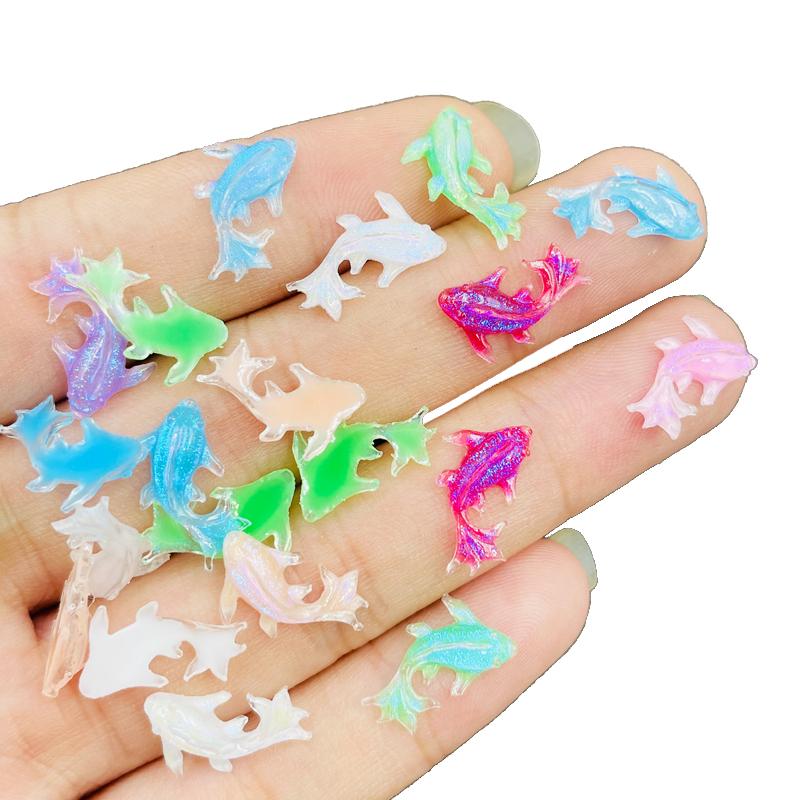 100 Pcs New Cute Mini Kawaii Color Little Goldfish Resin Figurine Crafts Flatback Cabochon Ornament Jewelry Making Hairwear K38