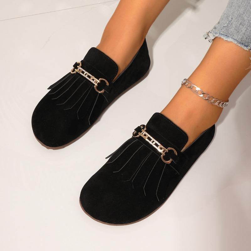 2024 Осень и зима Новые популярные ретро туфли на плоской подошве с кисточками и круглым носком, модные повседневные туфли с пряжкой на ремне и мягкой подошвой