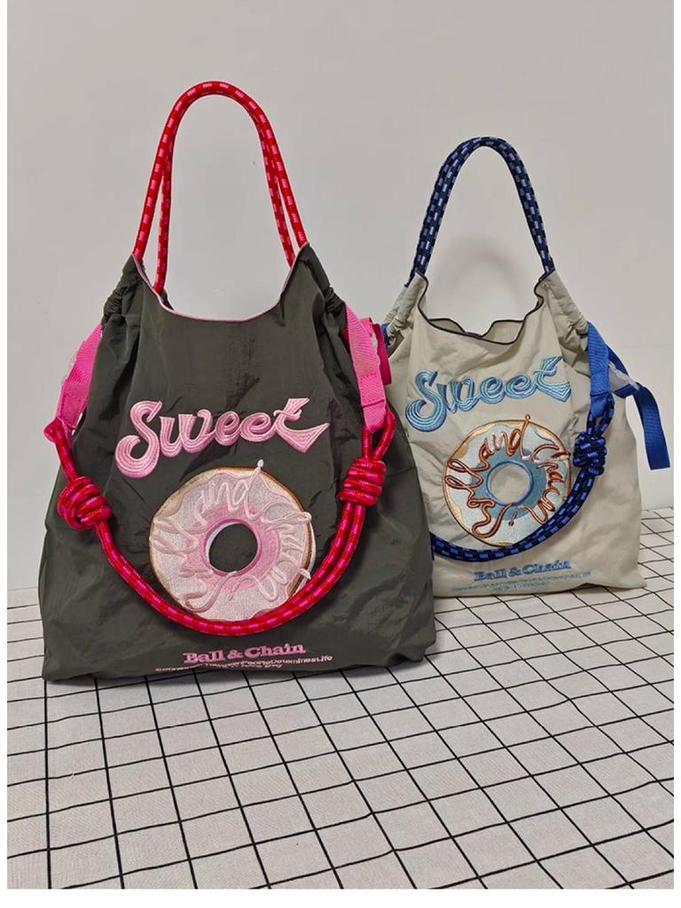 Japan Donut Embroidery Ballchain Crossbody Bag - Gao Yuanyuan Style