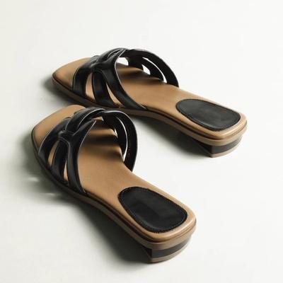 Версия из мягкой кожи~ плетеные супер огонь полушлепанцы женские летние 2025 новые высококлассные ленивые шлепанцы на одном ходу