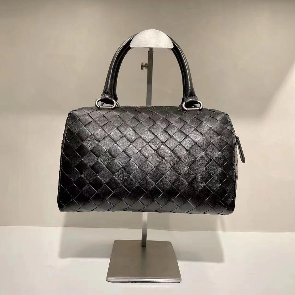 New Sheepskin Pillow Woven Bag Commuting Handbag High-quality And Fashionable Woven Bag Genuine Leather Women's Bag