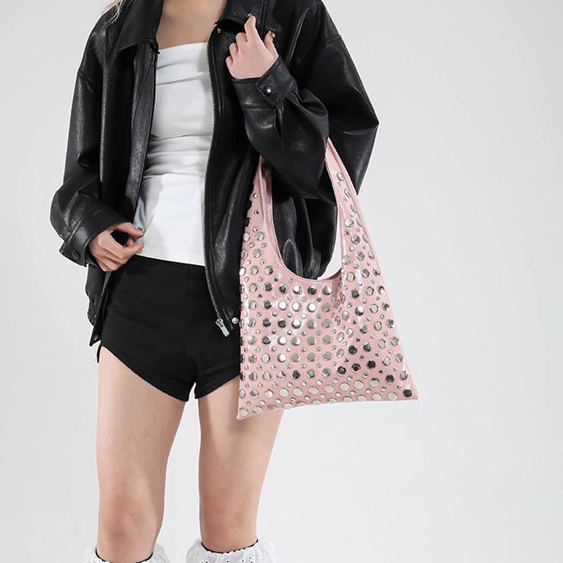 Летняя сумка через плечо с заклепками, брендовая, модная, из высококачественной ПУ кожи, универсальная, однотонная, для通勤, тоут, женская сумка-ведро, подмышечная сумка