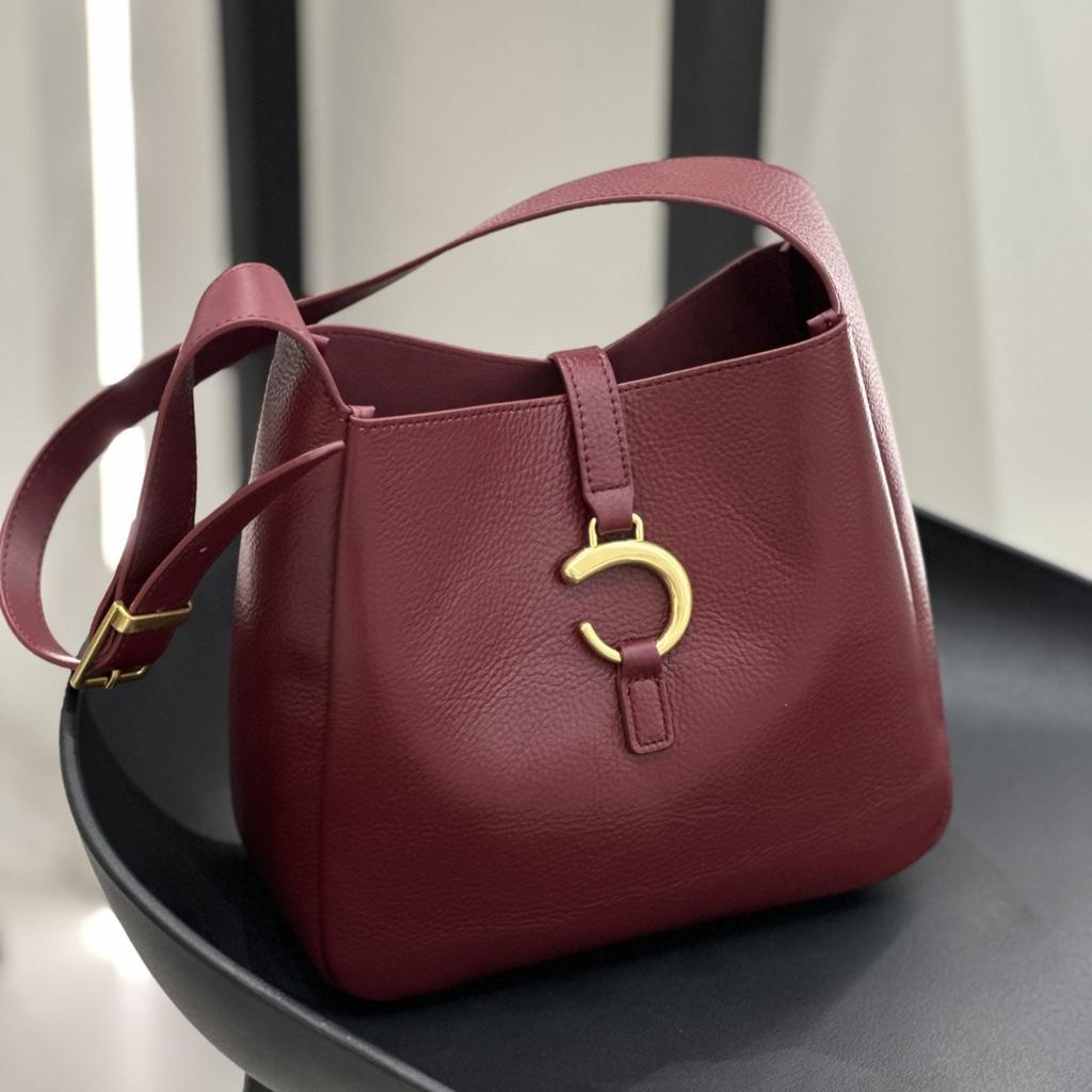 Spring/Summer 2025 New Style Laid-back, Simple and Fashionable Single-shoulder Bag and Handbag, a Versatile Bucket Bag for Women's Commuting