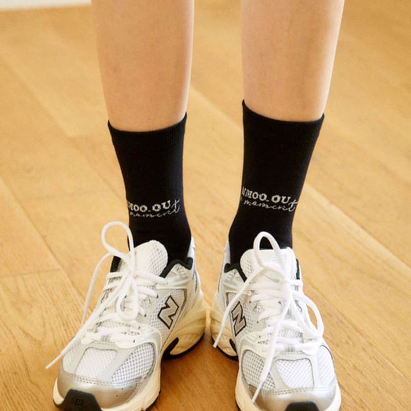 NMOO.OU S39_LOVELY RIBBON SOCKS_black