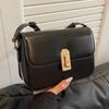 Retro Popular Messenger Bag Women'S Shoulder Bag High-End Fashion Versatile Underarm Small Square Bag