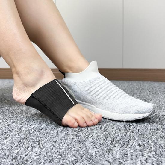 1 Pair Arch Support Braces Plantar Fasciitis Relief Non-Slip Wearable Arches Cushions Shock Absorption Orthotics Braces with Silicone Pad