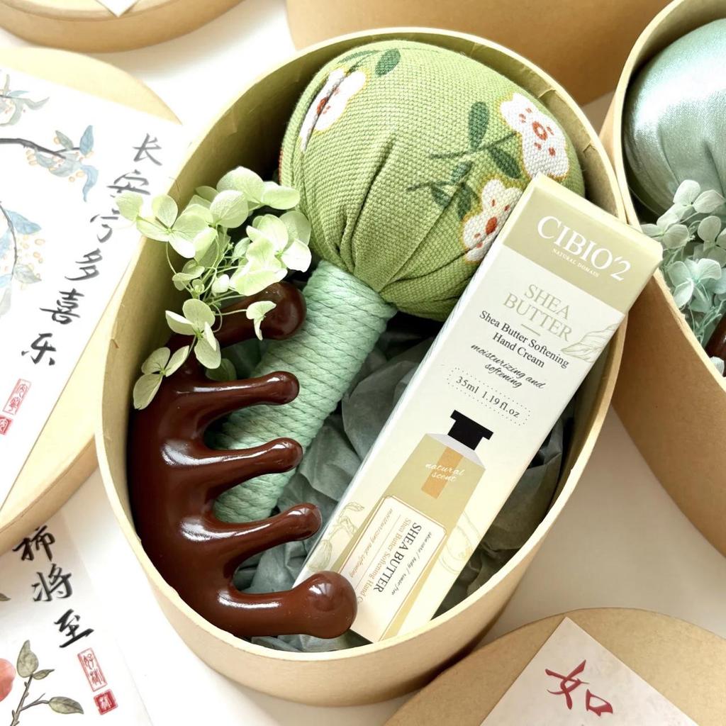 Luxury Health-Preserving Gift Set: Massage Comb & Mugwort Hammer for Teachers, Employees, and Colleagues