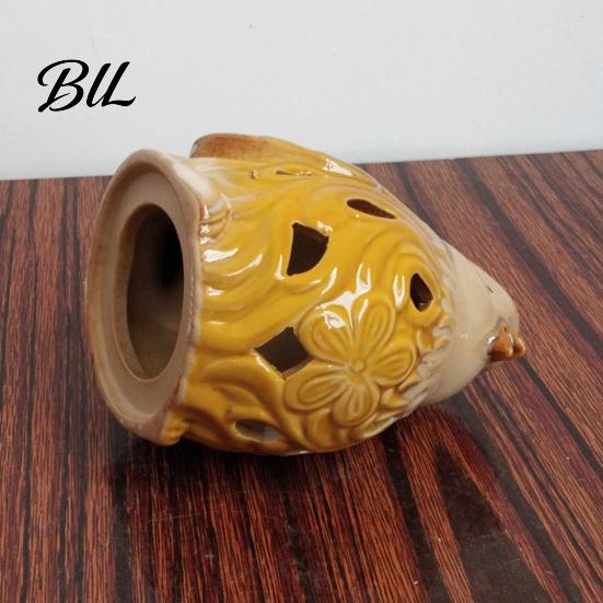 Small Bird Figurine Ceramic Hollow Figurine, Modern Statue for Desk Shelf Decorative Decor, Mini Animal Sculpture Living Room Bedroom Office