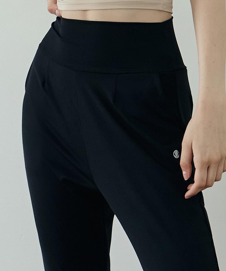Debiweeo Удобные леггинсы-джоггеры Comfy Move Devi-B0065-Черный