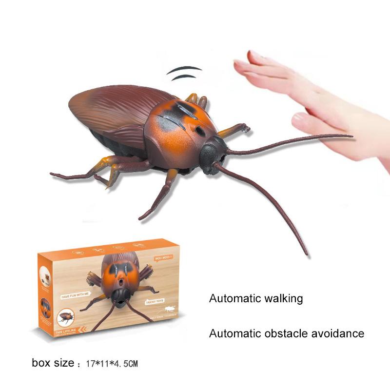 Трансграничный новый странный трюк, имитация индукции таракана, электрическая ползающая интерактивная игрушка, автоматическое преодоление препятствий, модель божьей коровки
