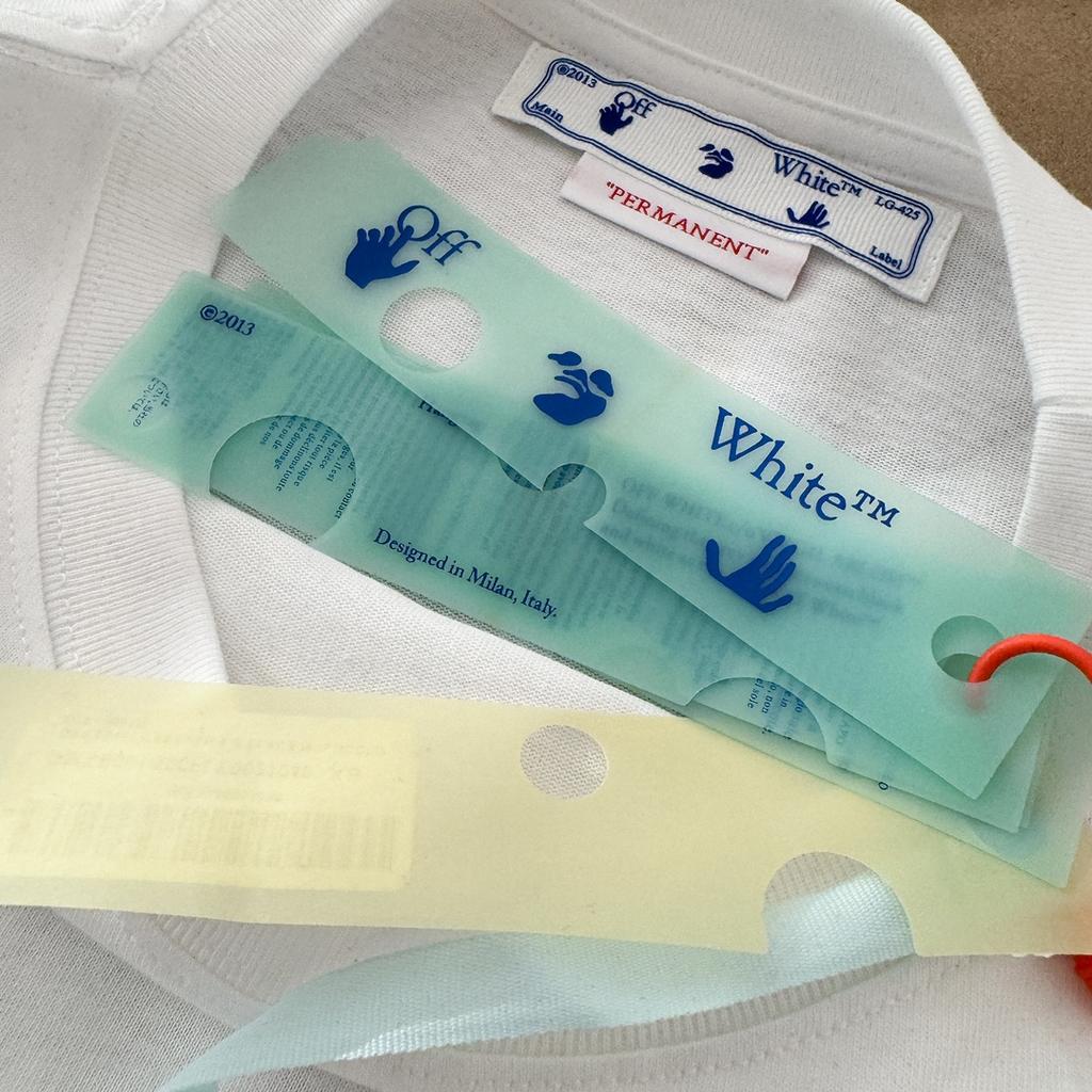 Off-White Летняя новинка 2025 года, черно-белая классическая футболка с короткими рукавами и принтом в виде всплеска стрелы для мужчин и женщин, парная футболка