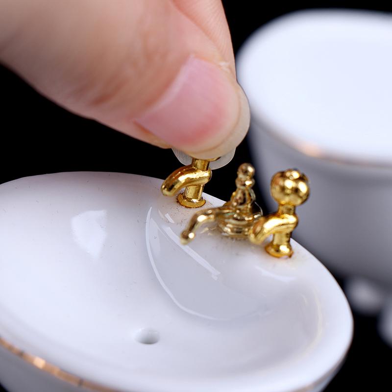 5Pcs 1:12 Dollhouse Miniature Porcelain Bathroom Set Toilet Basin Bathtub Mirror