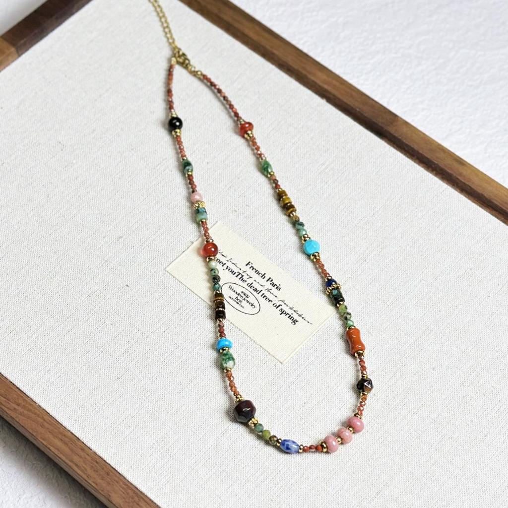 Handmade Natural Stone Beaded Clavicle Necklace with Vintage Starburst Design