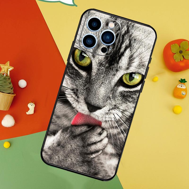 Черный кот с пристальным взглядом Чехол для телефона Для iPhone 17 Pro Max 16 15 14 13 12 11 Pro Max Plus 12 13 Mini 16e 17 Air Чехол