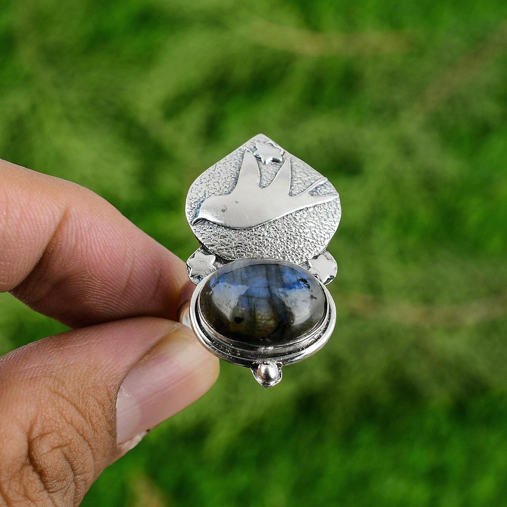 Распродажа ко Дню женщин Кольцо из серебра 925 пробы с лабрадоритом и птицей