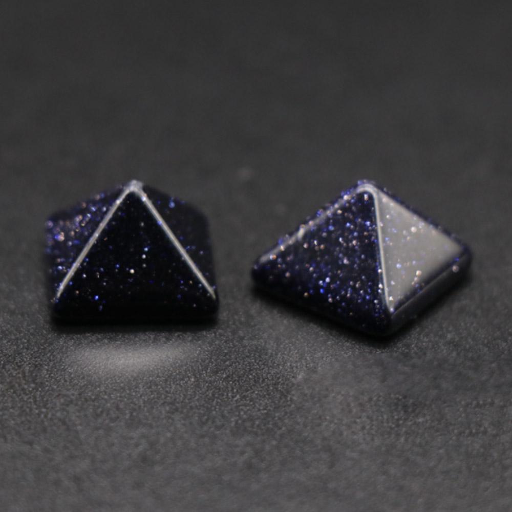 Белый кристалл голубой точки нефрита натуральный камень лечебный лечебный камень мини-орнамент пирамидальный узор