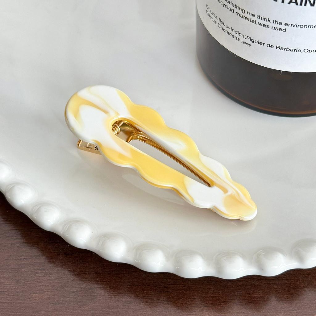 Chic And Elegant Large Hair Claw Clips In Unique Cloud And Geometric Styles Girls For