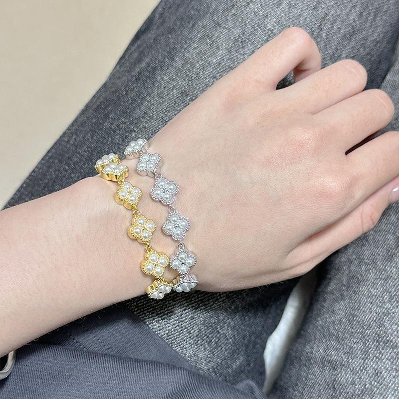 Summer Four Leaf Grass Thin Beizhu Bracelet Women's Gold Plated Glossy and Versatile Fluffy Skirt Lolita Style Pearl Bracelet