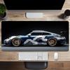 Большой белый коврик для мыши с дизайном спортивного автомобиля, противоскользящая резиновая основа, удлиненный коврик для рабочего стола, подходит для геймеров, офисных работников и компьютерных аксессуаров.