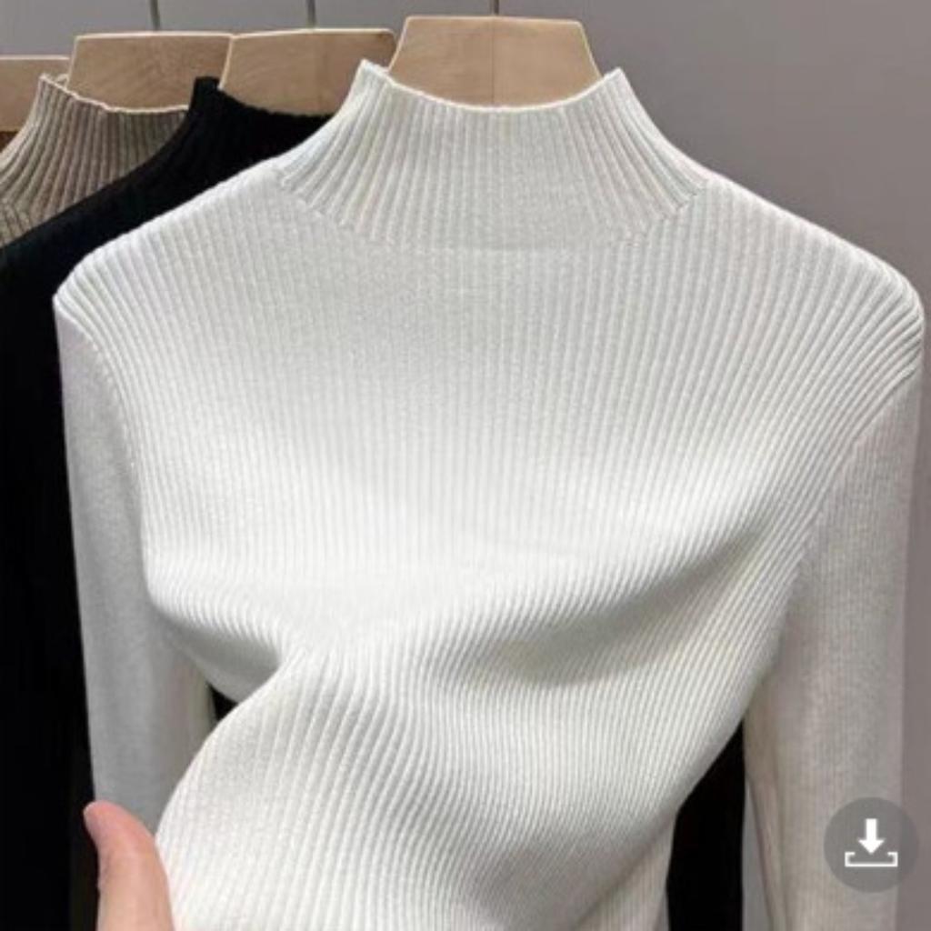 Half High Collar and Thick Velvet Winter Base Sweater for Women, Soft and Stylish, with Warm and Integrated Velvet Sweater Inside