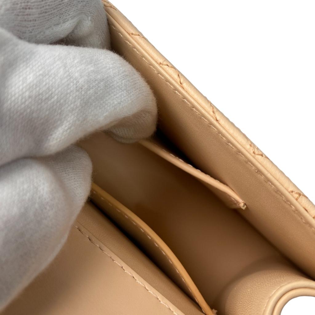 Б/у Розовая кожаная женская сумка через плечо BVLGARI