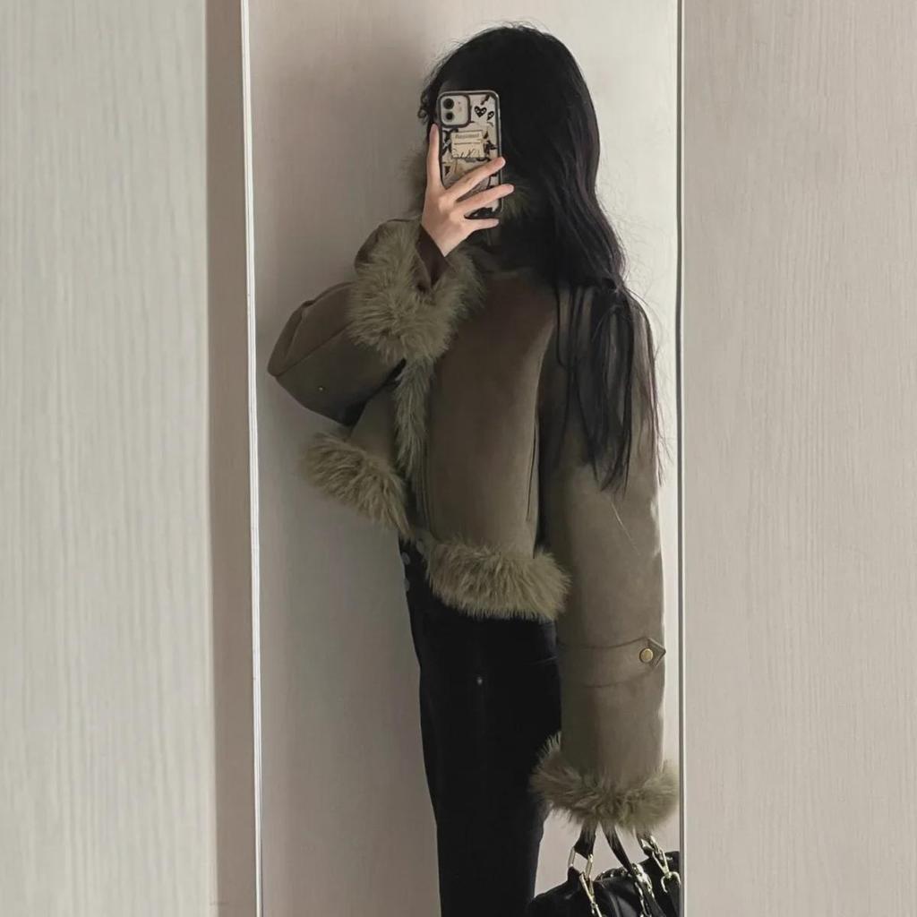Women's High-End One-Piece Suede Fur Jacket: Autumn/Winter Loose, Thickened Motorcycle Style
