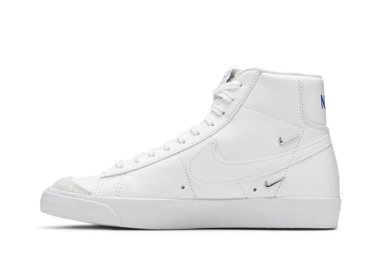 Женские кроссовки Nike Blazer Mid 77 LX Белые (Женский) Белый/Гипер-Королевский-Черный