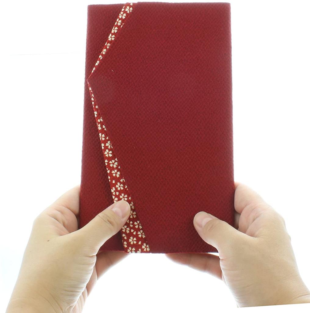 Daiko Sangyo Сделано в Японии Эстер Маленький Цветочный Чиримен Фукуса (Ткань Упаковочная ткань) с золотым конвертом, темно-красный, 681-2