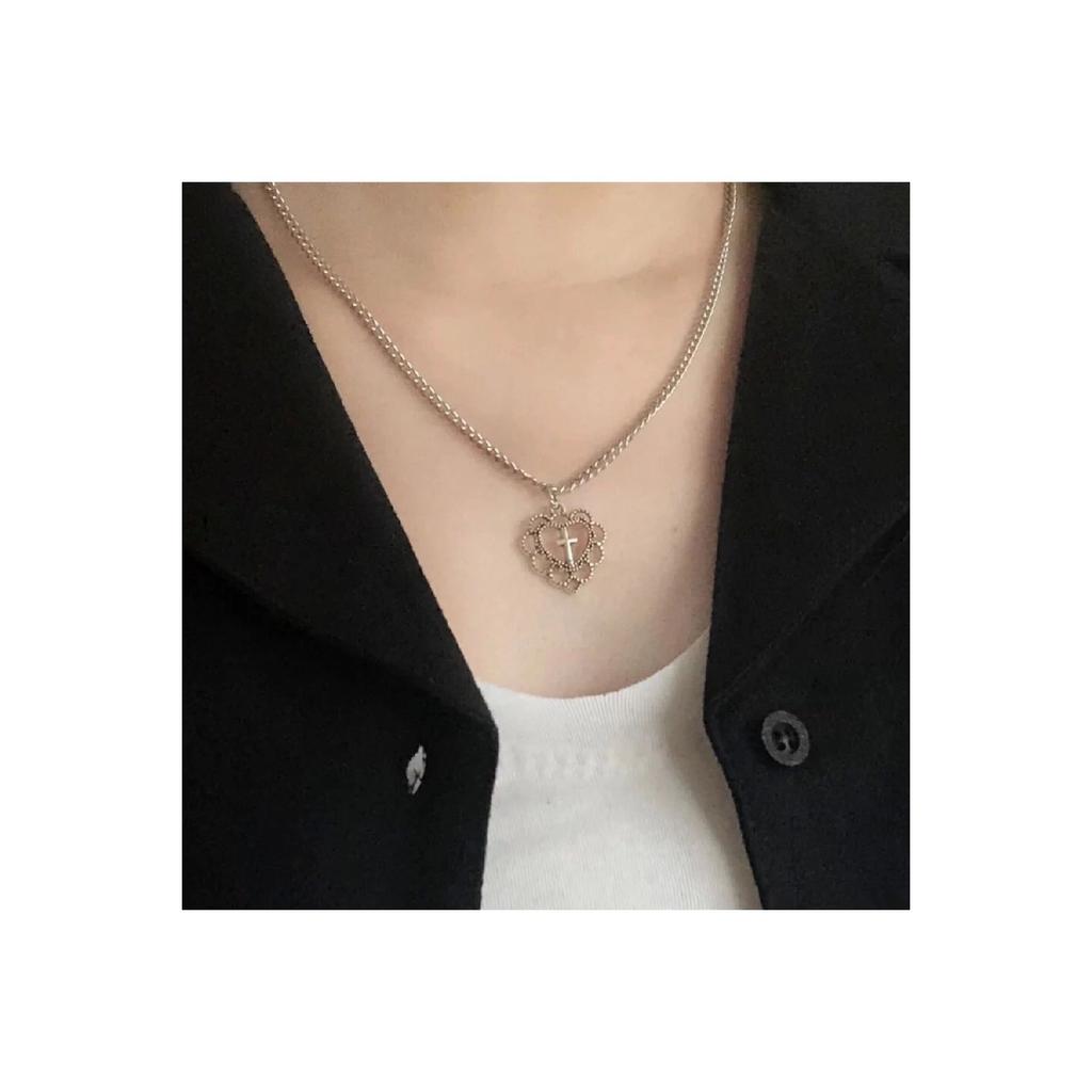 Gothic Punk Y2k Crusaded Patterned Heart Necklace