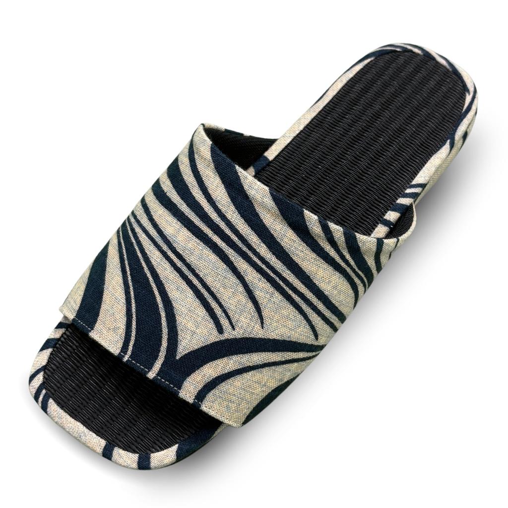 Edoten Men's Room Slippers, Made In Japan with Misugi Black Charcoal Tatami Mats, Open Front, EVA Sole, Hand-Printed, Flowing Water Beige, Size L