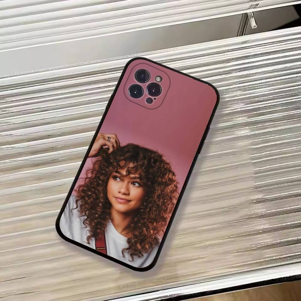 Чехол для телефона с изображением горячей актрисы Зендаи Для iPhone 17, 16, 15, 14, 13, 12, 11 Plus, Pro Max, Другие Мягкий Черный Чехол