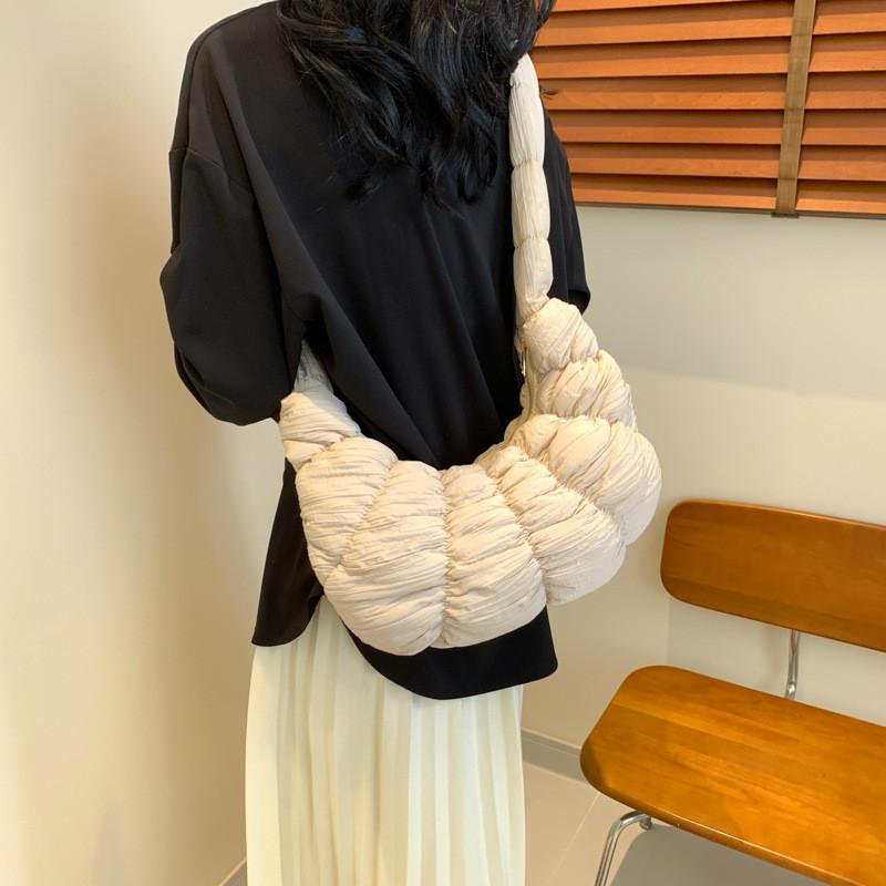 Soft Cotton Duffle Bag With Puffed Pattern And Single Strap For Casual Outings